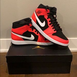 *SOLD ON EBAY* Air Jordan 1 Mid Black Infrared